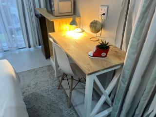 Cozy Hide - East London - 9