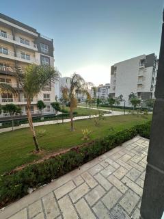 شقه فندقيه مكيفه بالكامل بمدينتي - 5