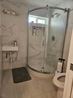 Cute Little House at Mt Shasta - 1