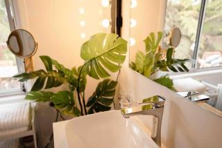 Romantic Garden Cottage with Home Cinema - Leura - 5