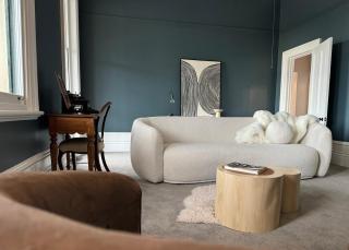 Treehouse Hideouts Balcony Apartment - Port of Echuca Townhouse - 5