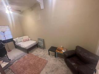 Waco Charm A Petite Guesthouse Getaway - 8