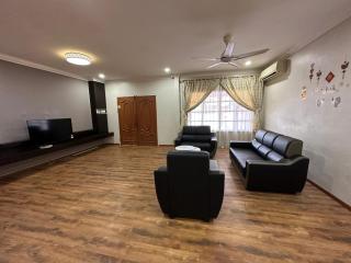 Stampin Tengah Stay - Kuching - 0