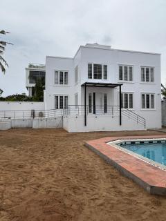 ecrlondonvilla - Chennai - 6