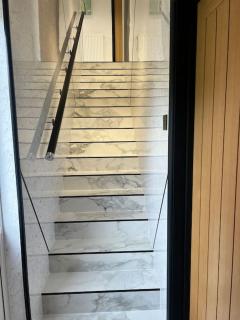 Modern 2 bedroom apartment - 7