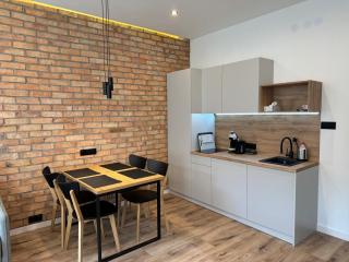 PRZYSTANEK KATOWICE Warszawska 26 - 5