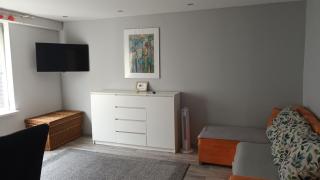 Modern Studio 9 - 9