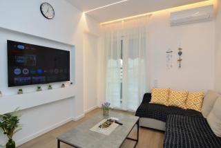 Acropolis area 6 min walk to metro and Ancient sites - 6