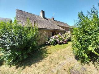 maison en pierres - Pradinas - 0