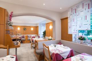 Kurhotel Dornröschen - 1