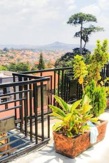 1 B Apartment - Kampala - 0