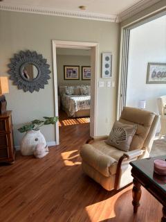 Captains Bay 3BR Beach Condo - 8