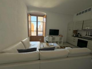 Casa Leonardo, a panoramic view of Cagliari with free car parking - Cagliari - 1