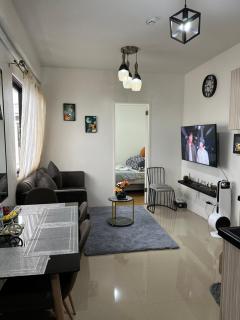 Almond drive Condo Cozy 1BR Talisay - Tangke - 6