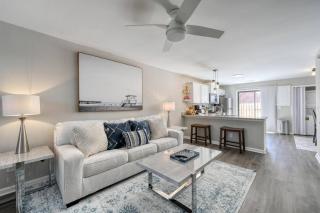 Stylish Haven NEW Walk to the Ocean Smart TVs Wifi - Myrtle Beach - 0