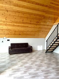 Blue Pool Paradise - 4