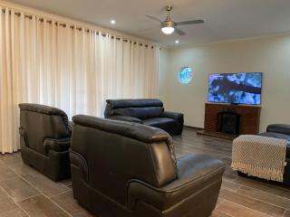 King's Executive Villa - 0