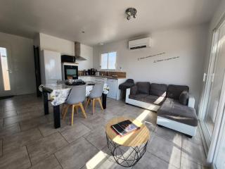 En Ardèche, gîte L'Odyssée climatisé avec sa piscine privée et chauffée - Joyeuse - 5