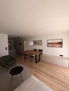 Casa Zundra Alpine Apartment - 6