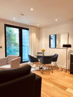 One Bedroom Apartment - Londra - 9
