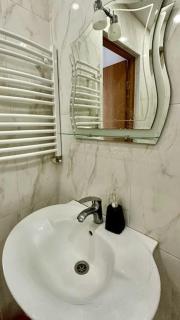 Flat with Stunning Views - 1