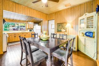 Washington Cabin Escape Deck and Al Fresco Dining! - - 3
