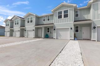 Drift Bay - Adventure Awaits! Zoo, Boat Ramp & Just Minutes from the Beach! - 3
