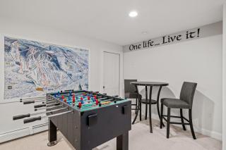 Luxury Riverfront Retreat Hot Tub, Game Room, Gym - 6