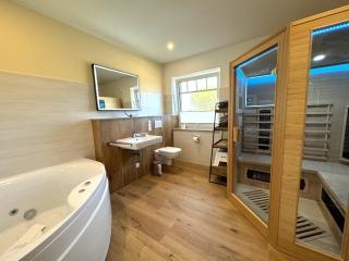Wellnesshaus Löwenzahn auf dem Ostsee-Erlebnishof mit Art-Sauna & Whrilwanne - Kabelhorst - 7