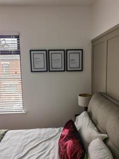 Belfast Stylish Stays - 2