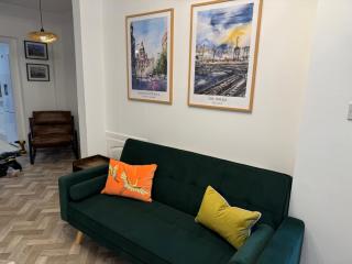 Belfast Stylish Stays - 3