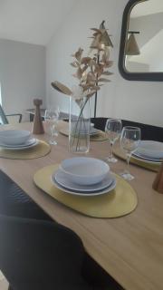 Luxe Coastal Stay 2BR - South Shields - 7