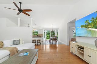 Bonita Beach Retreat, 5 Bed and 3 Bath, Sleeps 10 - 5