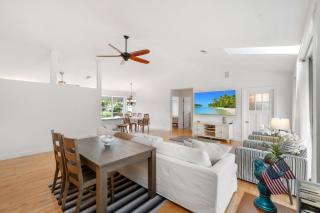 Bonita Beach Retreat, 5 Bed and 3 Bath, Sleeps 10 - 1