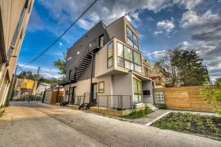 Luxury City Centered Oasis - 5