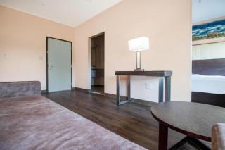 Royal Inn & Suites - Adairsville - 4