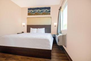 Royal Inn & Suites - Adairsville - 2