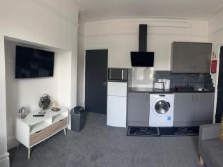 New apartment 3 - Brentford - 5