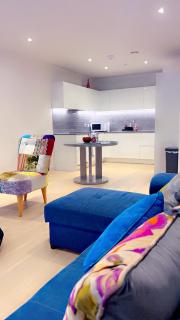 Luxe 2 Bedroom and Sofa Bed - up to 6 Guests - Londra - 7