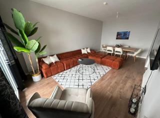 Cozy central 2 bedroom with balcony gym pool - Istanbul - 0