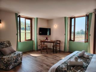 Gîtes et Chambre d'Hôtes Le Vieux Chêne - Lhuis - 1