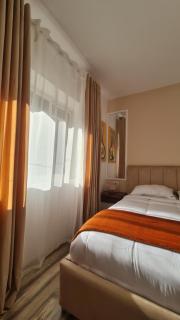 Zaimeen Apartament in Bllok Area - Tirana - 7