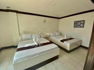 The Waterfront Beach Resort - Morong - 1