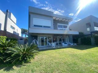 Casa Luxuosa no Condomínio Villaggio Atlântida - Xangri-lá - 0