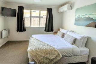 Modern Private Apartment with AC and free parking - Hamilton - 0