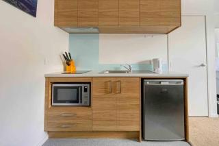 Modern Private Apartment with AC and free parking - Hamilton - 5