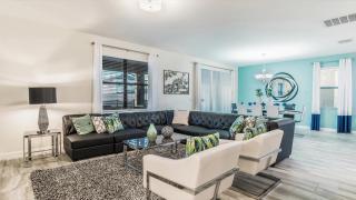 Comfy Vacation Home, Private Pool! - 3