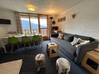 Appartement duplex 45m², 3 pièces, 8 pers, balcon, près des pistes, animaux admis - FR-1-757-117 - Landry - 0