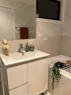 Spacious family home - Campbelltown - 3