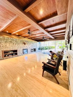 Studio Suite Tagaytay by SMDC - Kaybagal - 2